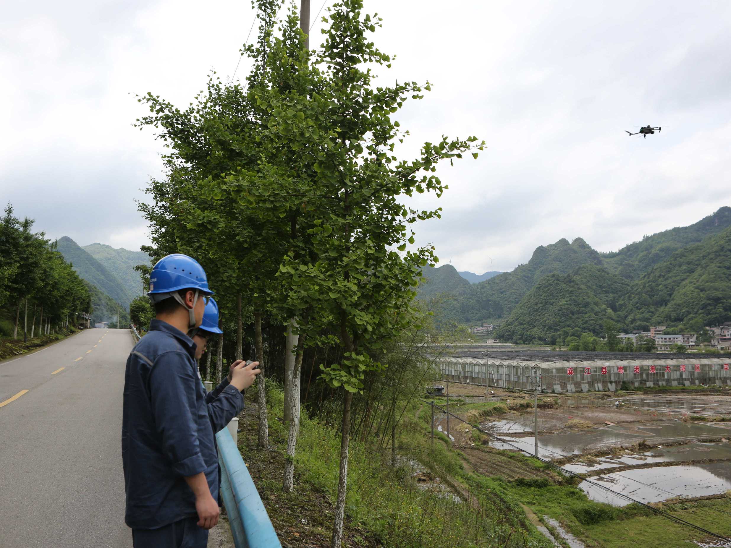 凯里供电局全力奋战麻江特大暴雨抢修救灾工作