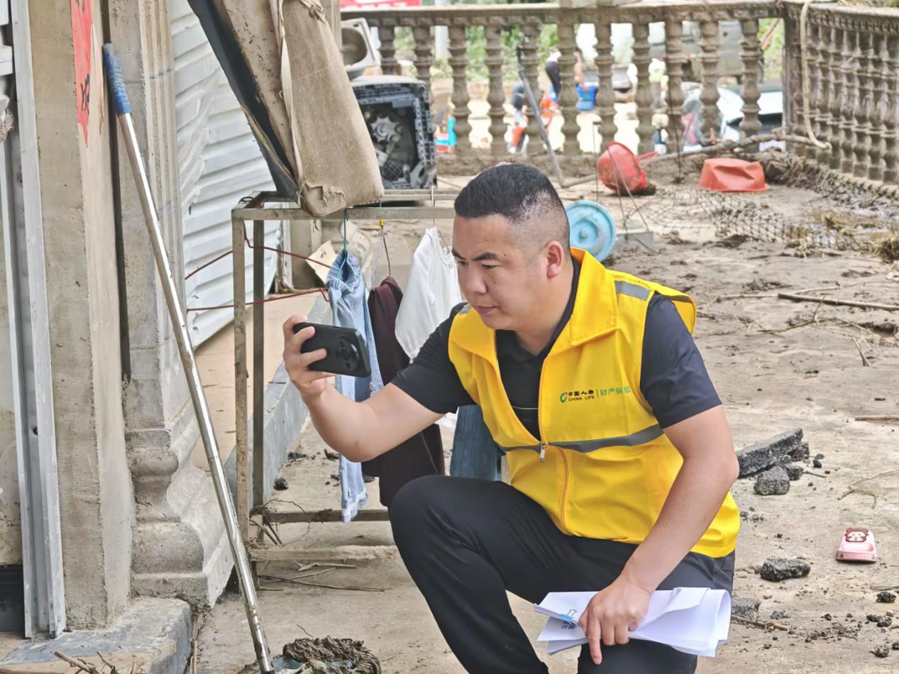 “风雨同舟守民安，高效理赔护家园” 国寿财险全力应对麻江县“5·19”强降雨灾害，快速推进农房赔付工作